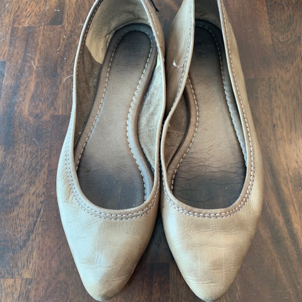 Frye Company Taupe Regina Ballet Flats 8.5M